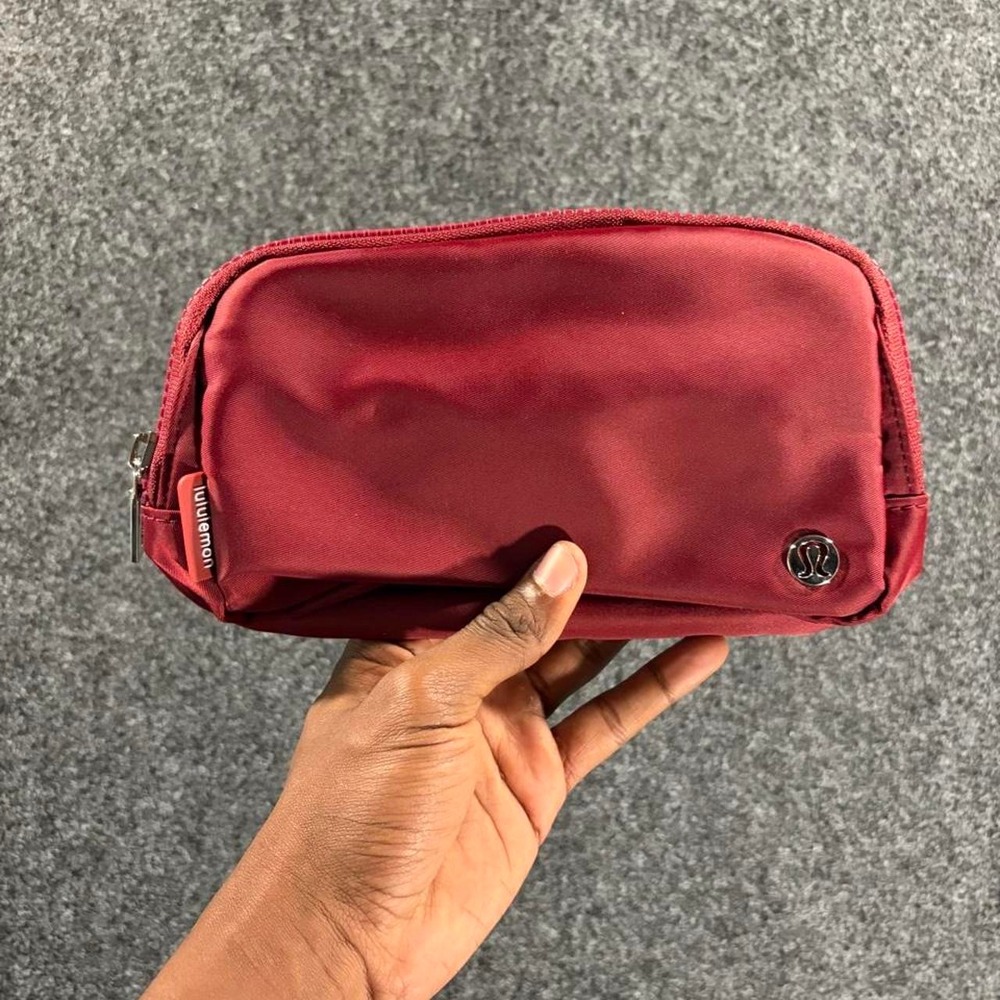 Lululemon Everywhere Belt Bag Burgundy Red Crossbody Fanny Pack Adjustable Strap
